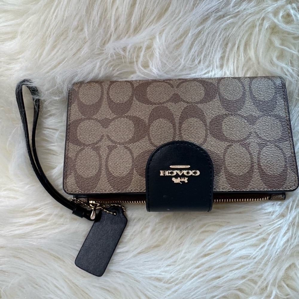 Coach Signature Brown and Black Wristlet